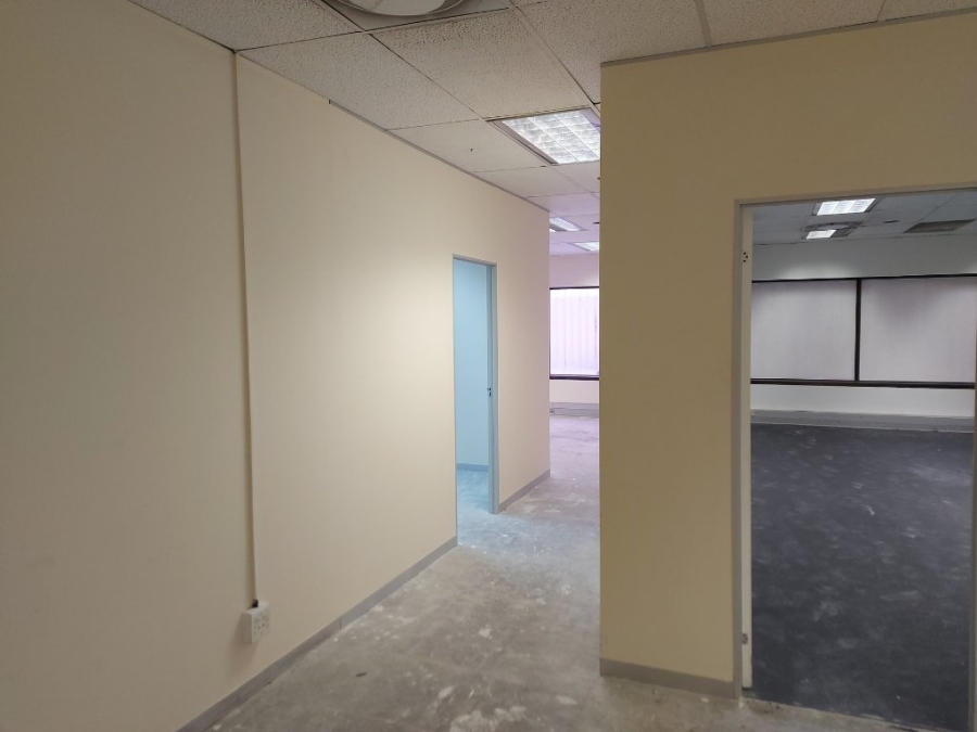 To Let commercial Property for Rent in Rondebosch Western Cape